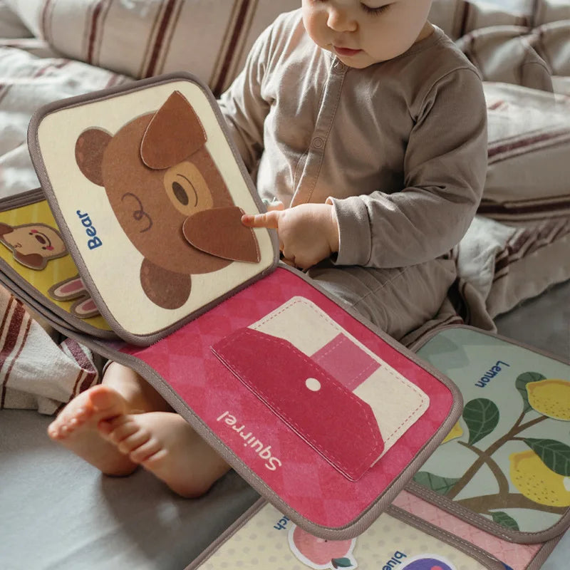 Montessori Livre d’Éveil en Tissu 3D – Apprentissage Précoce pour Bébé (3 à 6 ans)